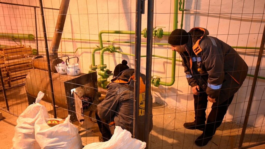 В Харькове учили печников как использовать буржуйки и генераторы