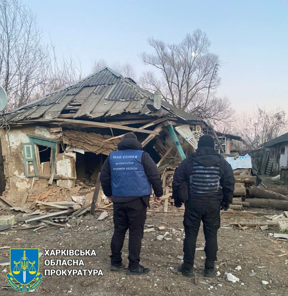 Золочев обстреляли из артиллерии: разрушен дом (фото)