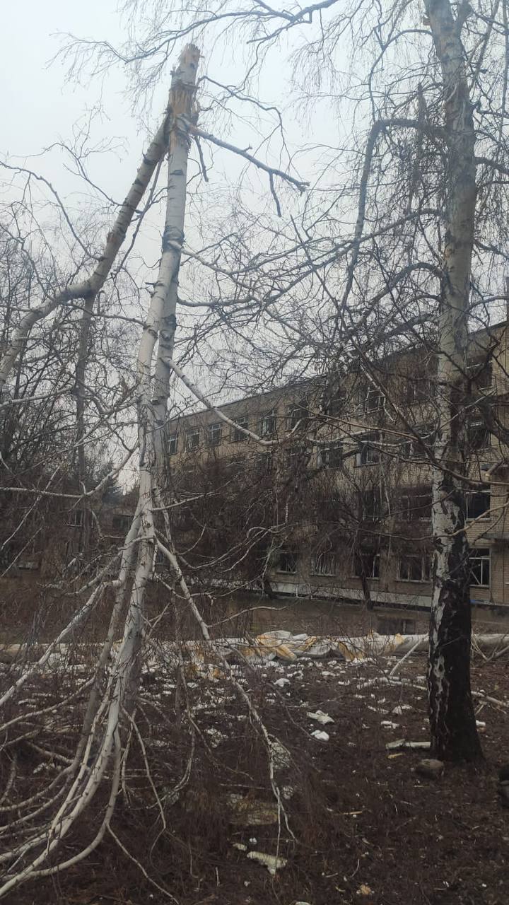 Росіяни вдарили по лікарні на Харківщині: поранено фельдшера – Синєгубов
