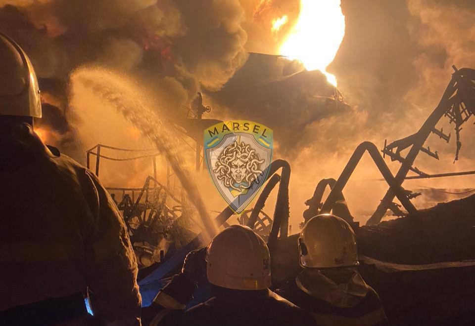 Ракетний удар по газовому підприємству на Харківщині: пожежу локалізовано