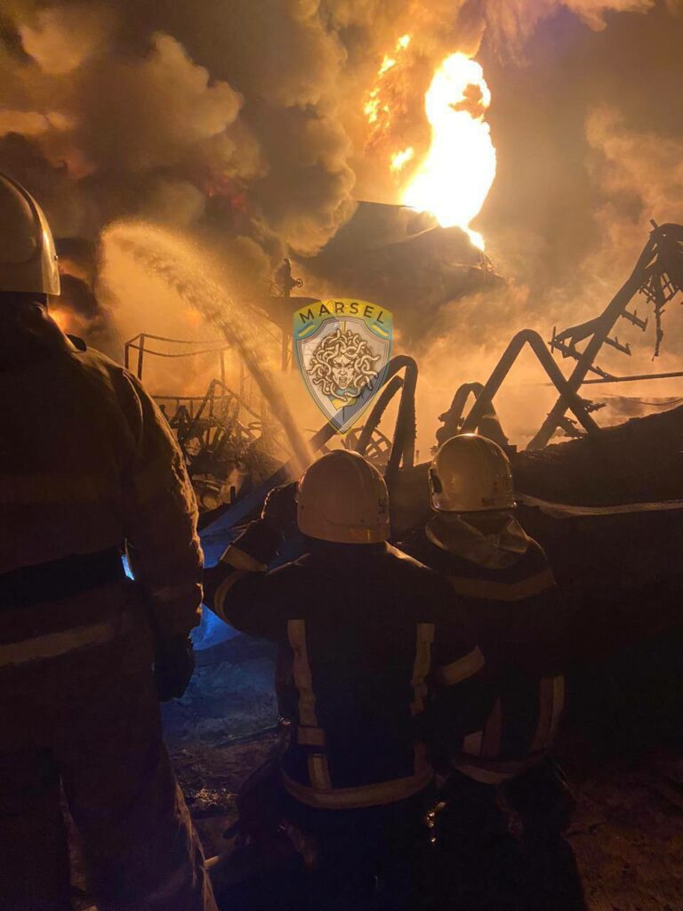 Стало відомо, що горіло вночі на Харківщині після обстрілу (фото, відео)