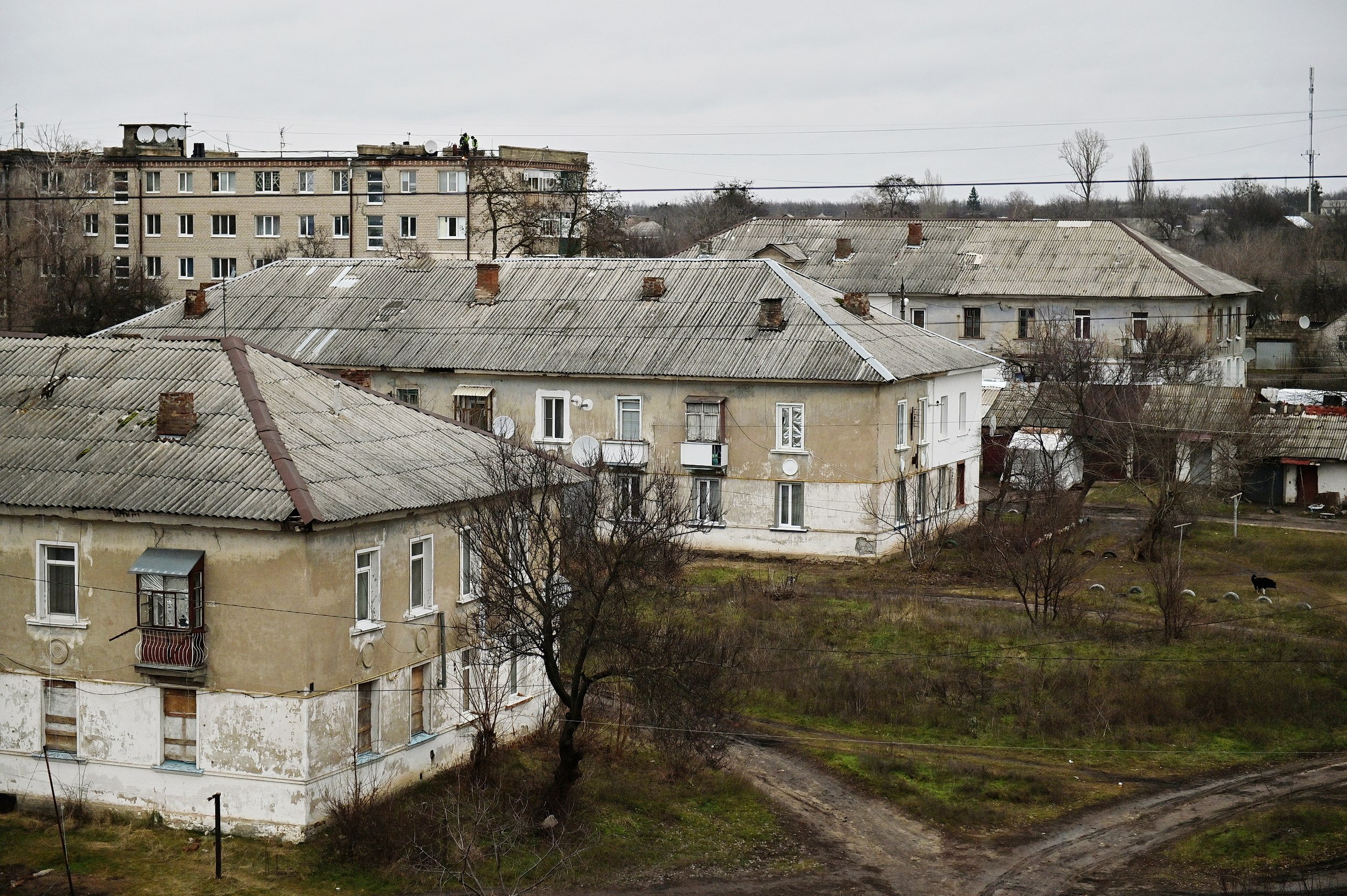 Восстановление разрушенных домов в Изюме проводят зимой