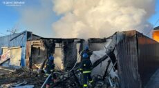 Спасатели погасили пожар в Купянске после утреннего обстрела (фото)