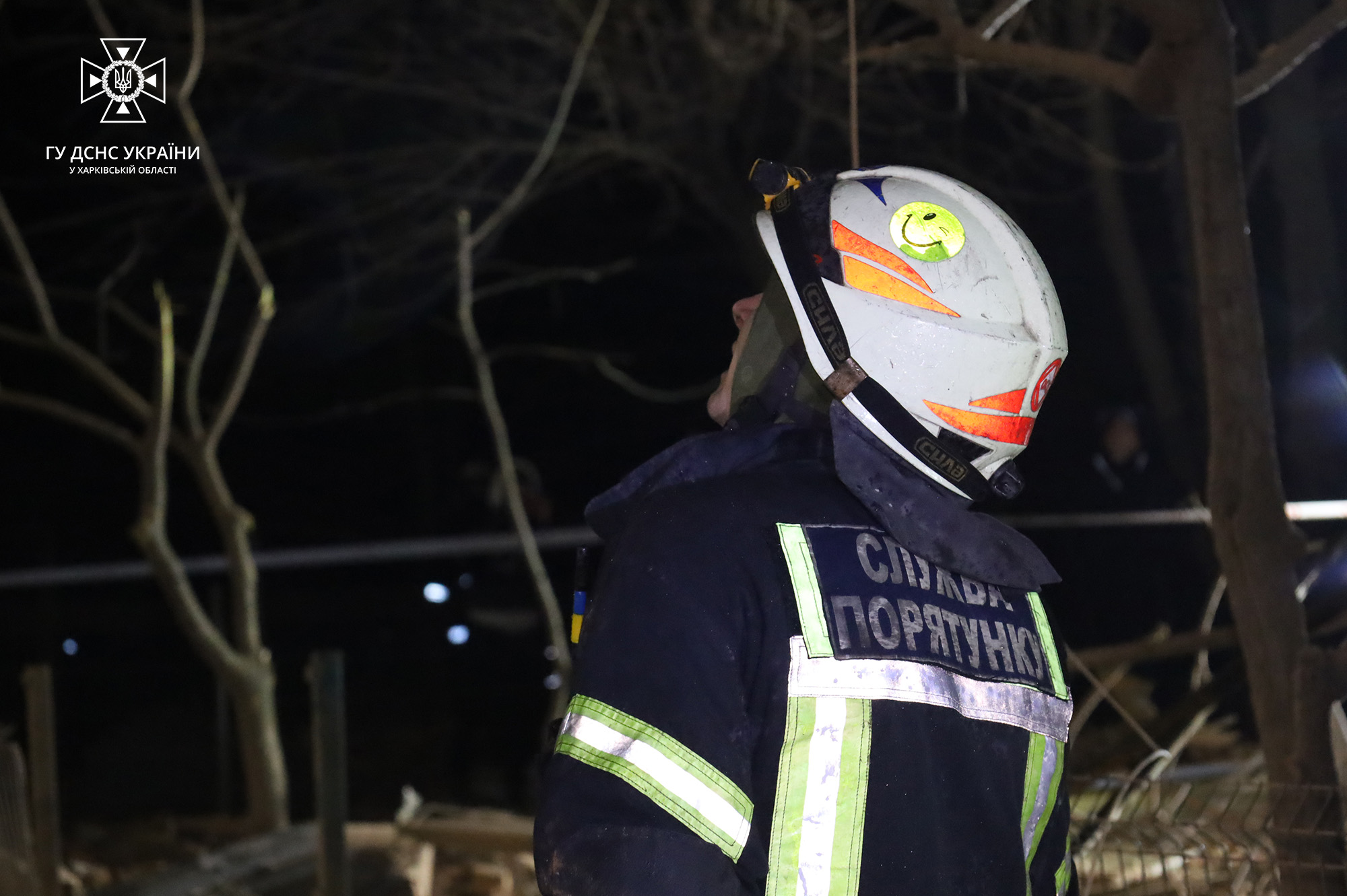 Рятувальники на місці "прильоту" у Харкові 29 січня вночі 5