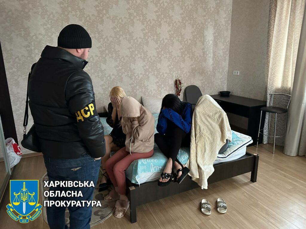 Викрито вербувальниць повій для борделів у Харкові, що працювали під час війни