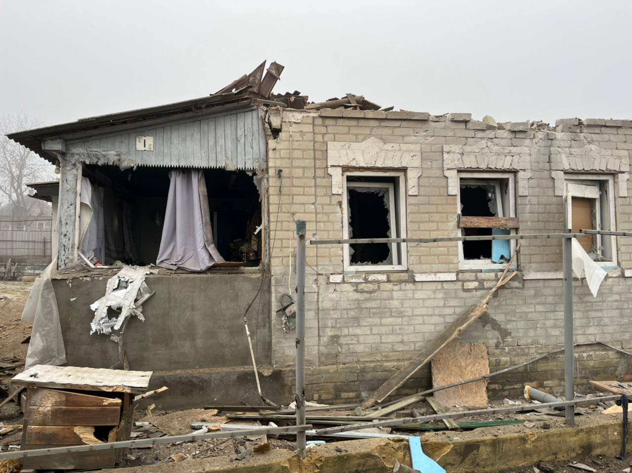 19 пошкоджених будинків та двоє поранених – Синєгубов про обстріли Харківщини