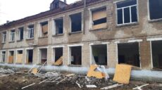 Синегубов показал фото последствий ракетного удара по школе в Купянске