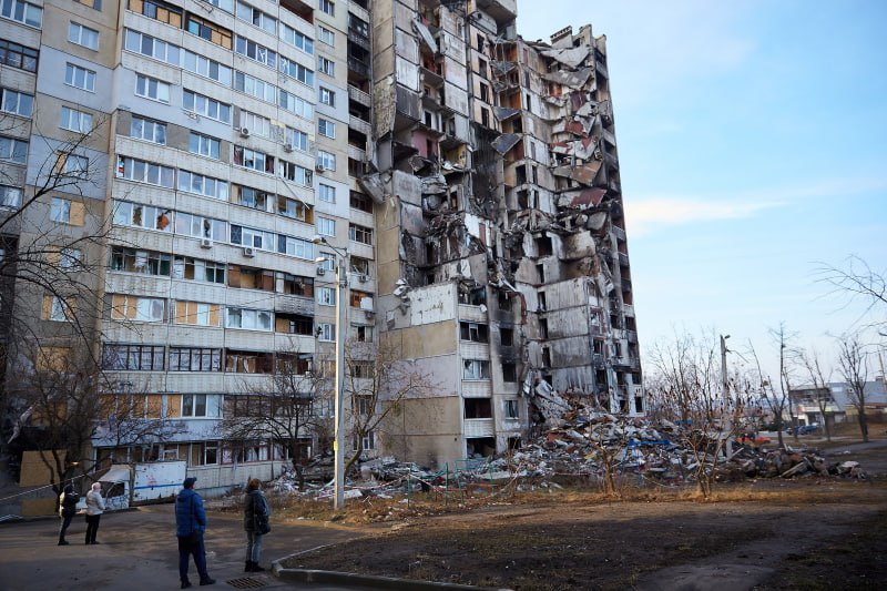 Терехов повідомив про долю найзнаменитішої зруйнованої 16-поверхівки Харкова