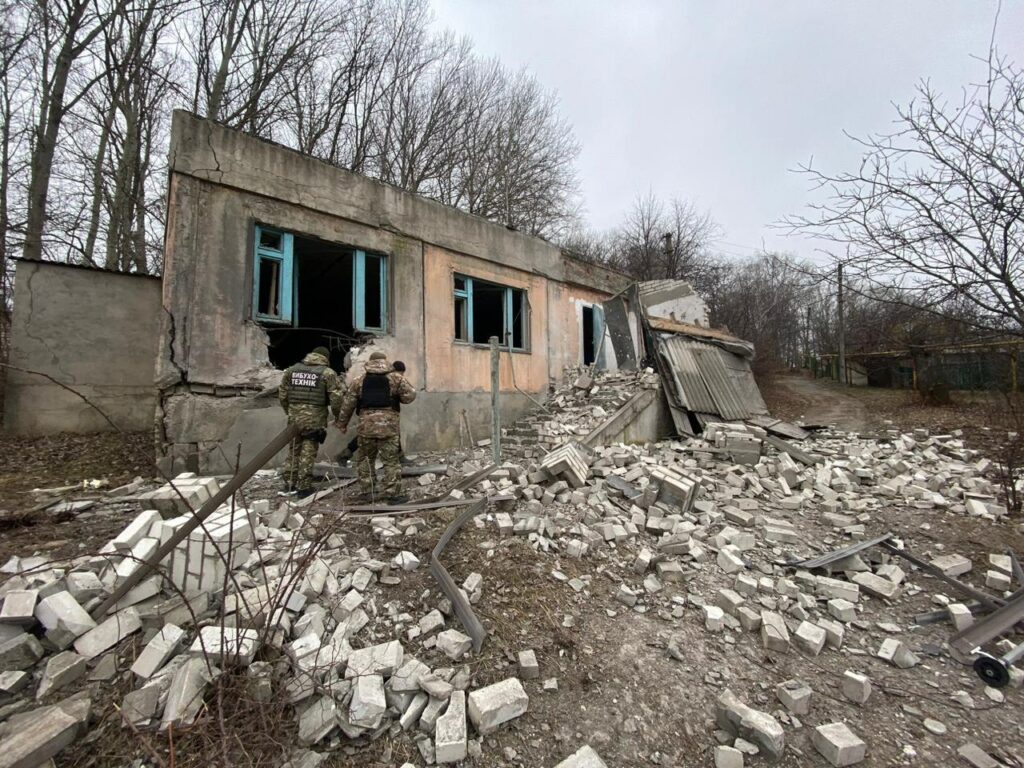 Армия РФ обстреляла из танков кладбище на Харьковщине — сводка полиции (фото)