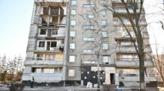 Под Харьковом сохраняют и хотят отстроить дом, в который попала ракета (видео)