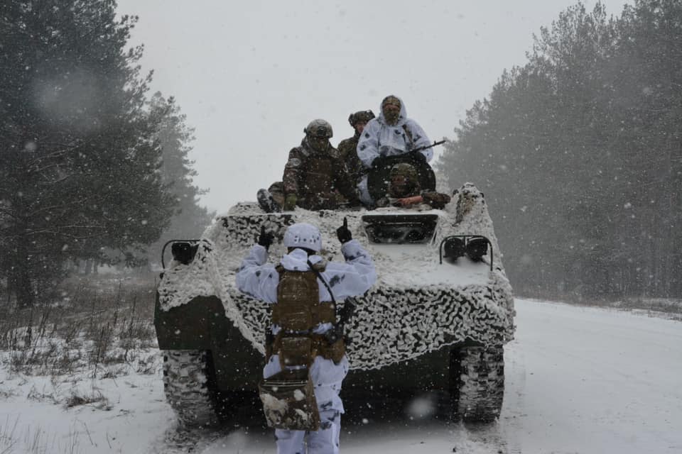 Когда-то это была зимняя сказка, сегодня — испытание, — воины 92-й ОМБр (фото)