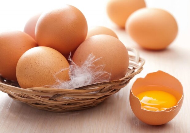 Яйця подешевшають до 40-45 гривень за десяток: експертка назвала строки