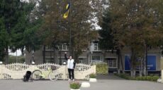 На Харківщині старосту, що позувала з Ганчевим, звільнять від відповідальності