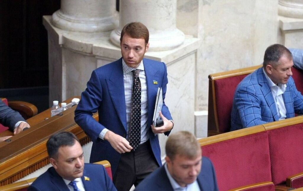 ВР поддержала досрочное прекращение полномочий нардепа ОПЗЖ Абрамовича