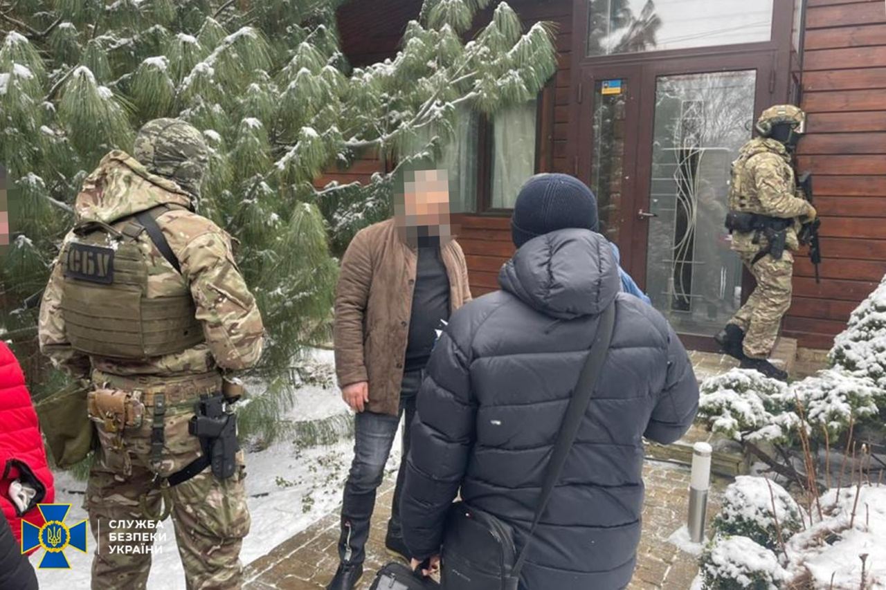 Житель Харківщини постачав деталі для субмарин РФ, з яких б’ють по Україні