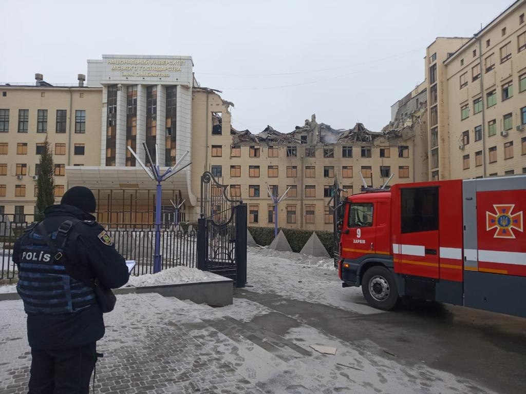 Разрушенный университет Бекетова в Харькове