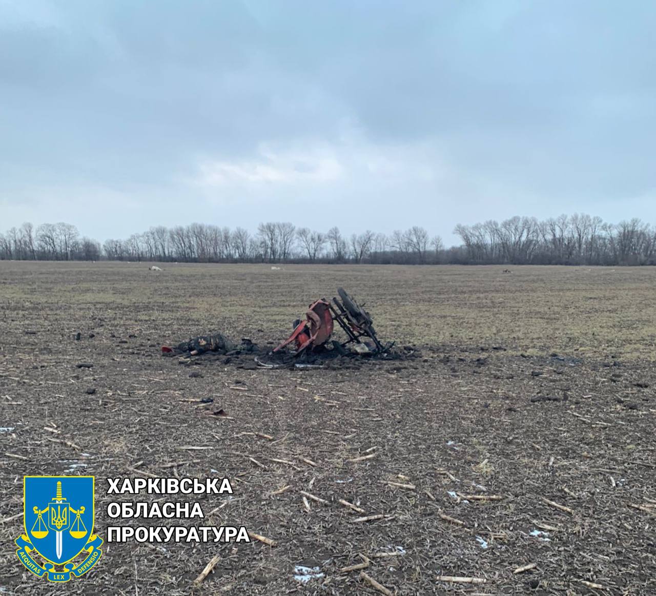 Двоє чоловіків на мотоциклі підірвалися на міні на Ізюмщині: один загинув