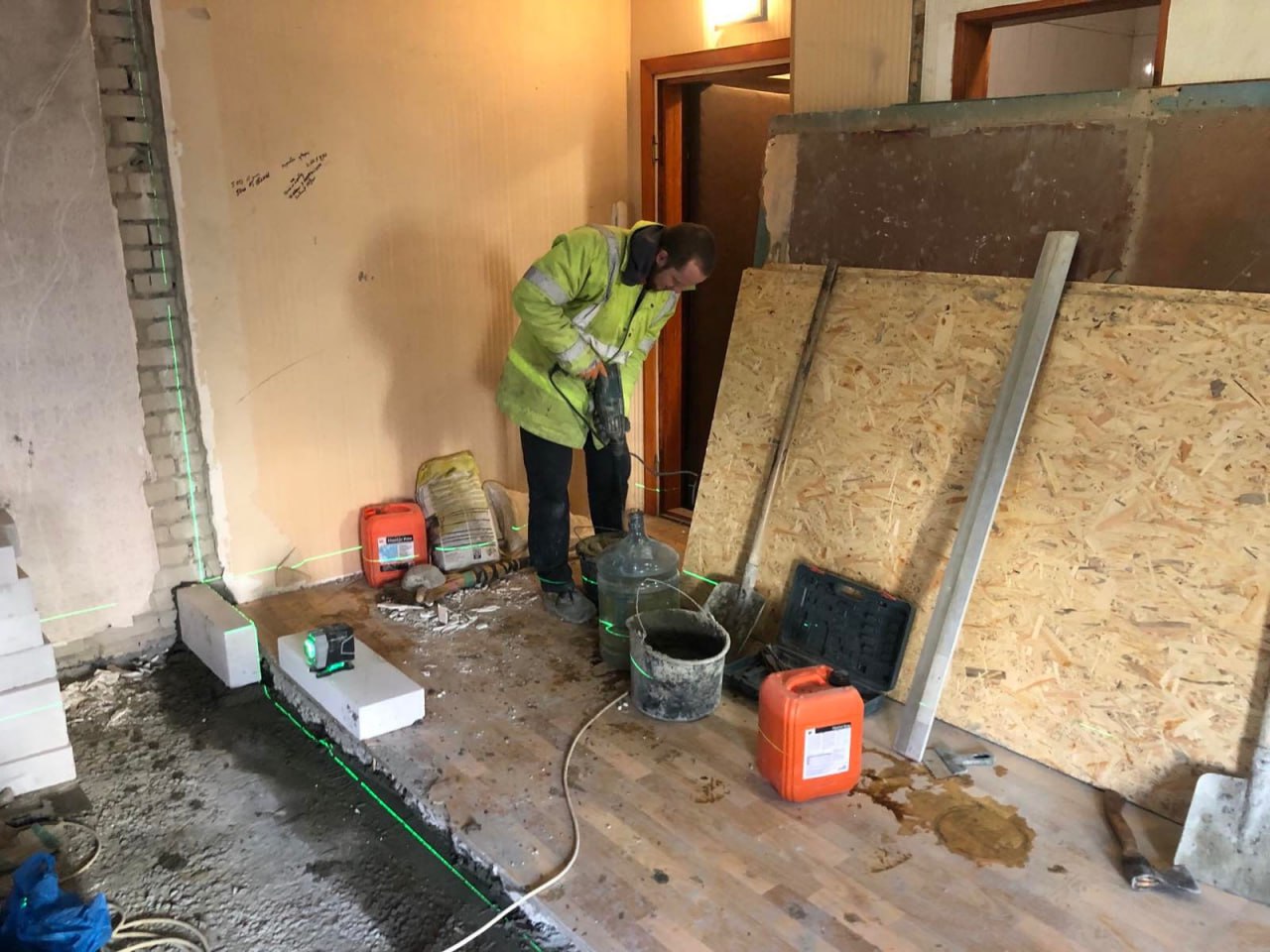 Восстановление дома на улице Юбилейной в Харькове после обстрелов