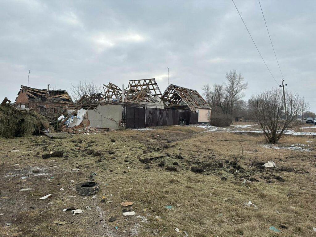 Армия РФ нанесла авиаудар по Волчанску, разрушены 13 домов — Синегубов