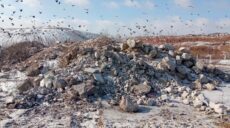 Гори з бетону: в мерії показали “цвинтар” уламків будинків харків’ян (фото)