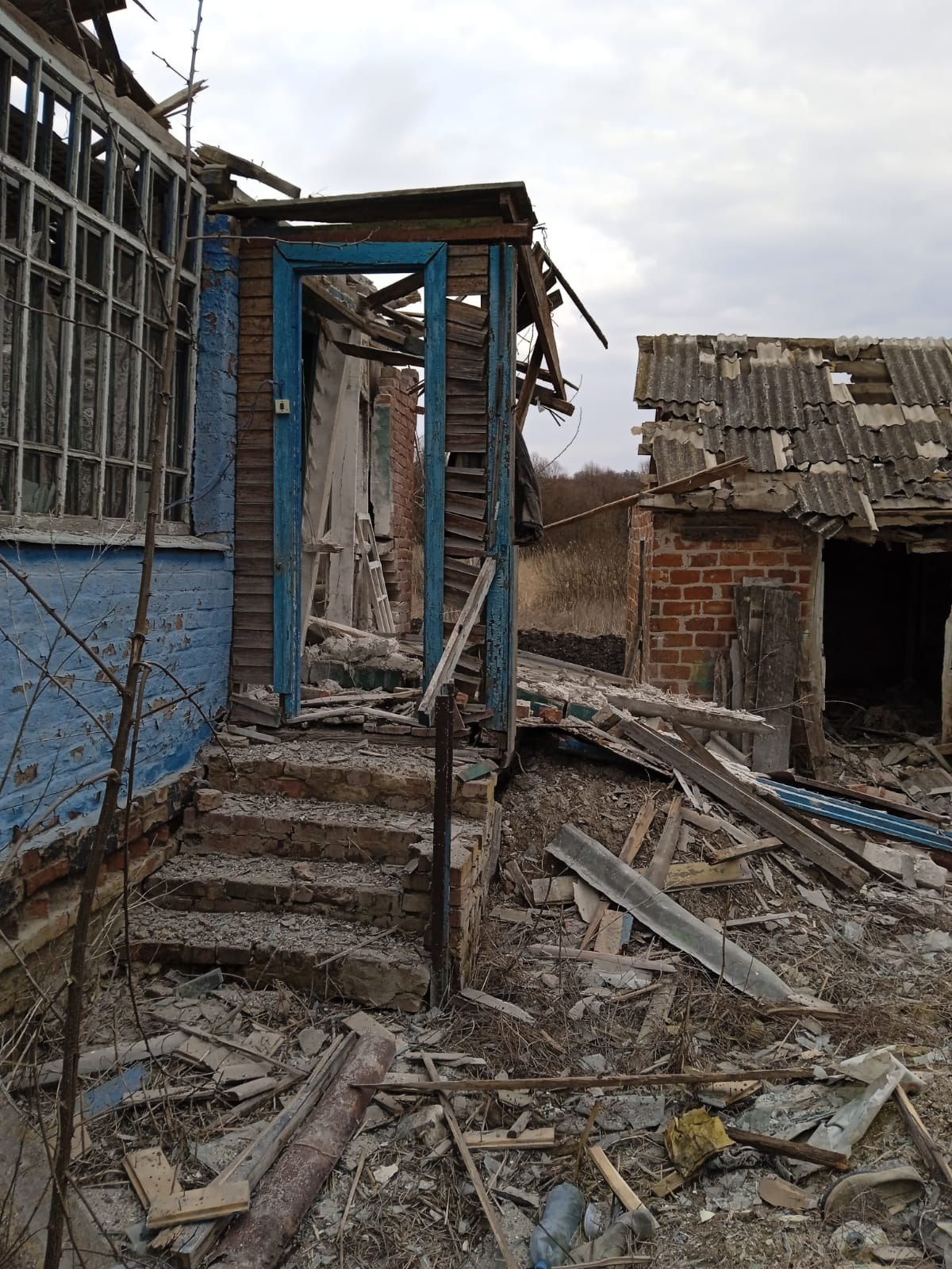 Без пострадавших: последствия обстрелов РФ на Харьковщине (фото)