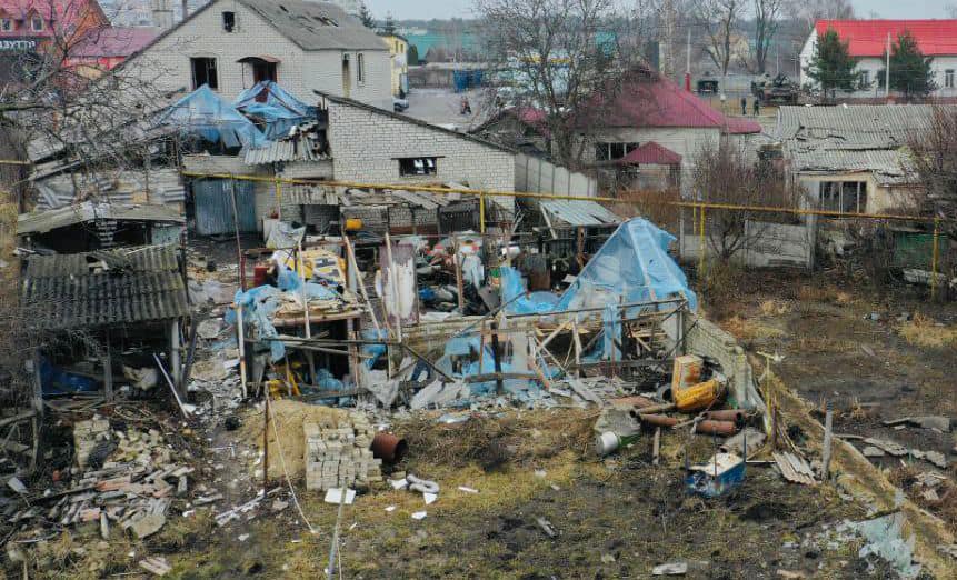 Удар ракетой Х-22 по Песочину: поселковый голова показал разрушения (фото)