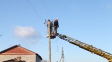 Пів року без світла: до деокупованого села Харківщини повернули електрику