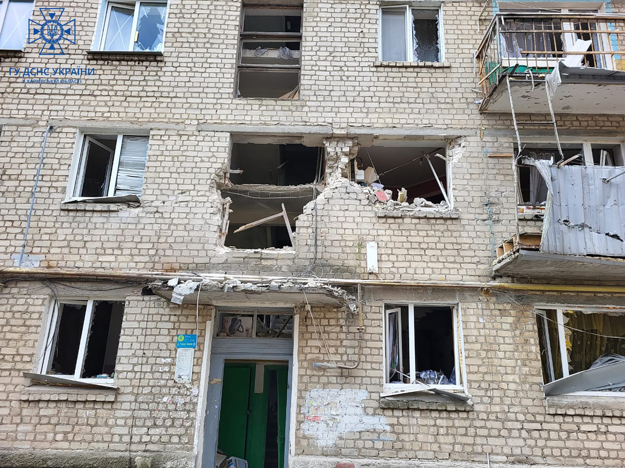 Армія РФ вдарила по Куп’янську: є руйнування – інформація ДСНС (фото)