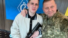 Відбив атаку ворога – Залужний нагородив солдата харківської 92-ї ОМБр