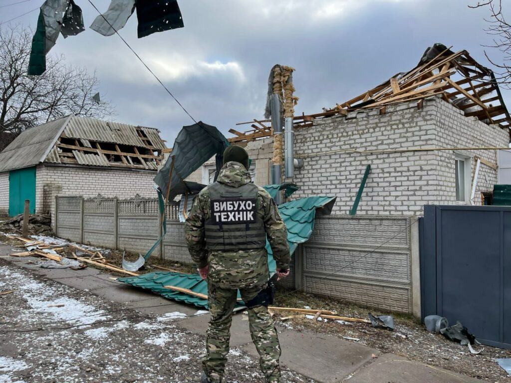 Поліція показала наслідки ранкового обстрілу армії рф по Харківщині (фото)