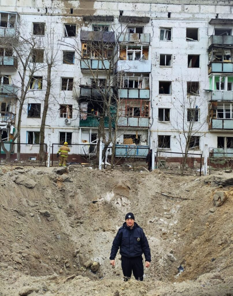 Погибший и двое раненых: полиция показала последствия обстрелов Харьковщины