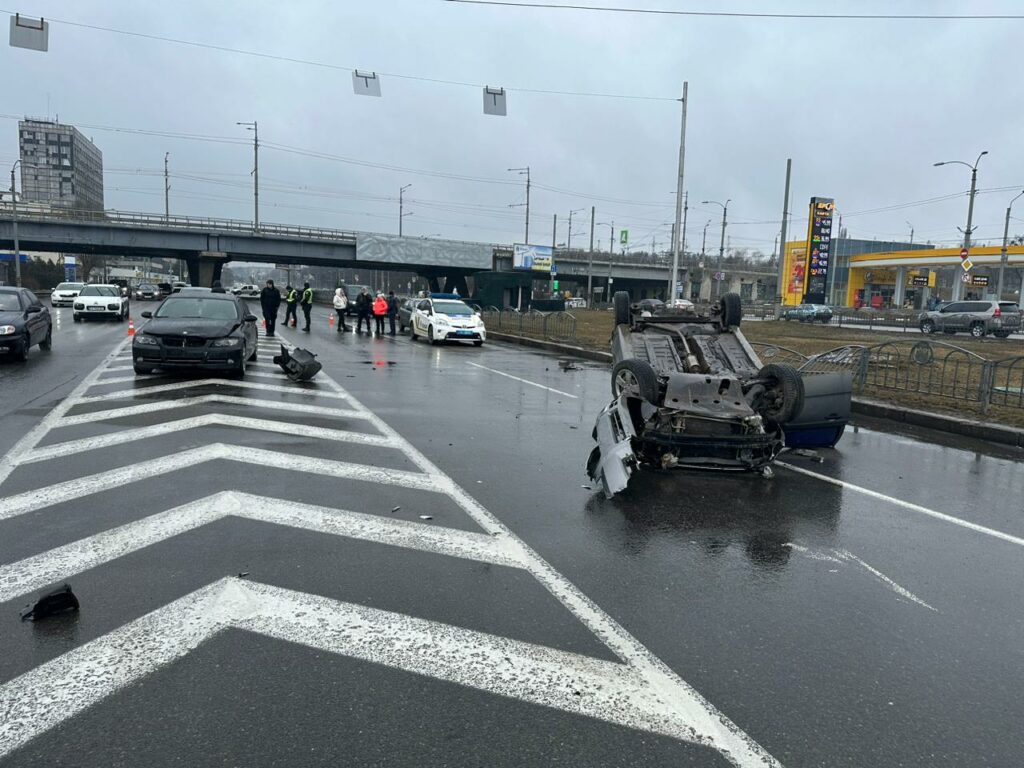 ДТП в Харькове: пострадали две женщины (фото)