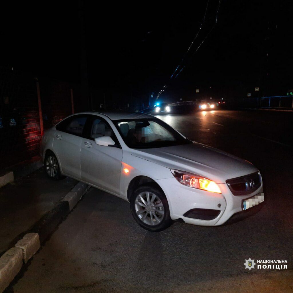 На проспекті Гагаріна водій збив дитину на пішохідному переході (фото)