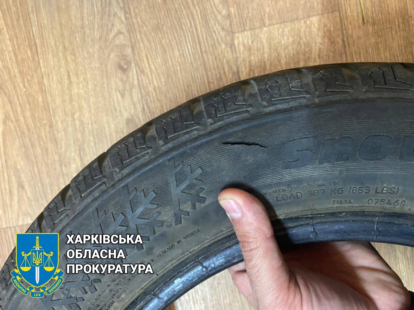 Чоловік, який різав колеса авто на Салтівці, завдав збитків на 250 тис грн