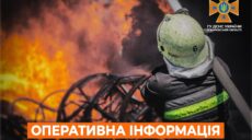 У Харкові горів автомобіль: водій із опіками – у лікарні