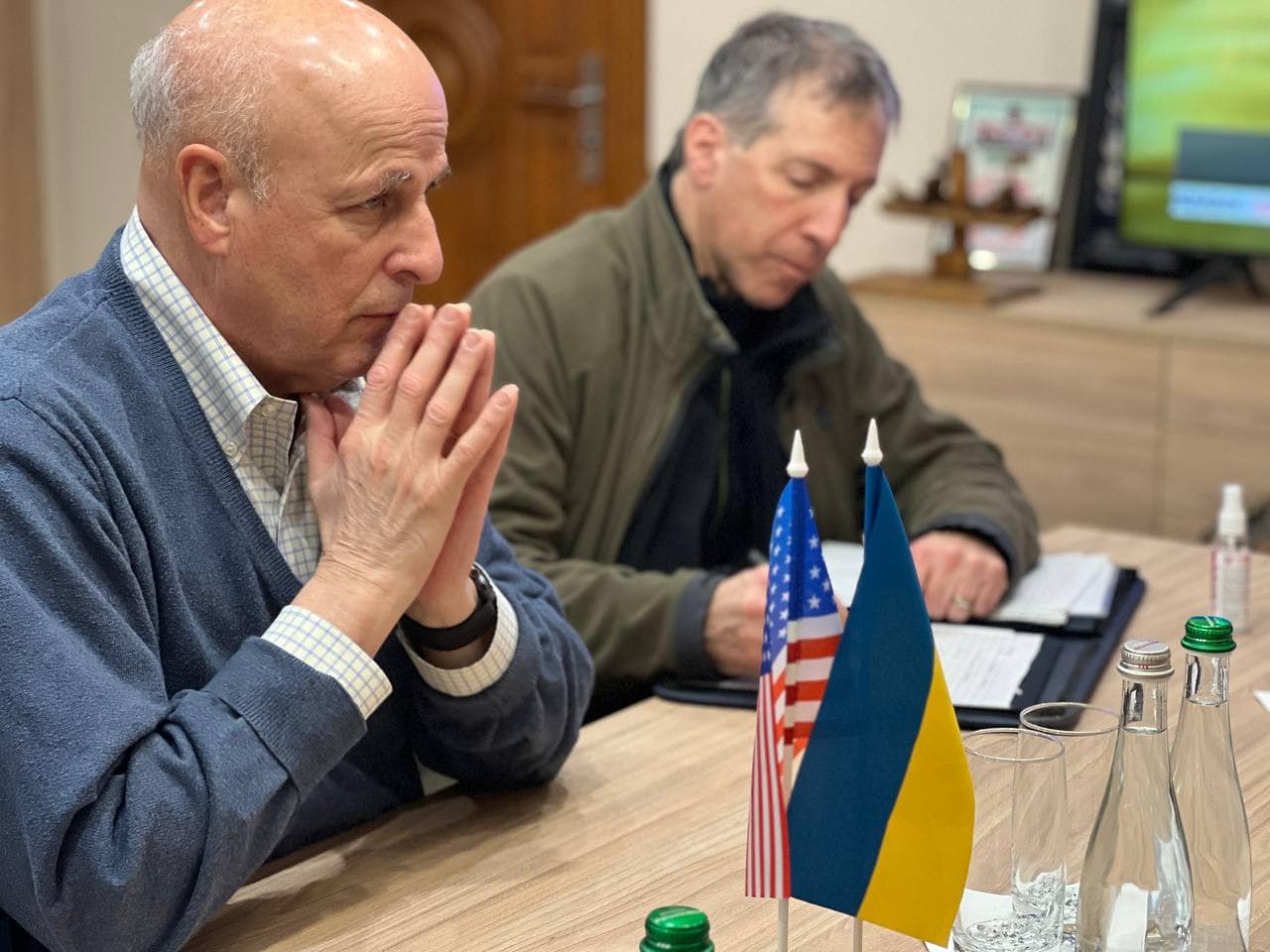 Полицейские из США в Харькове стали свидетелями ракетного удара РФ (фото)