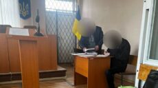 Жертва вітчима-педофіла скаржилася вчителям, мати не вірить доньці – Болвінов