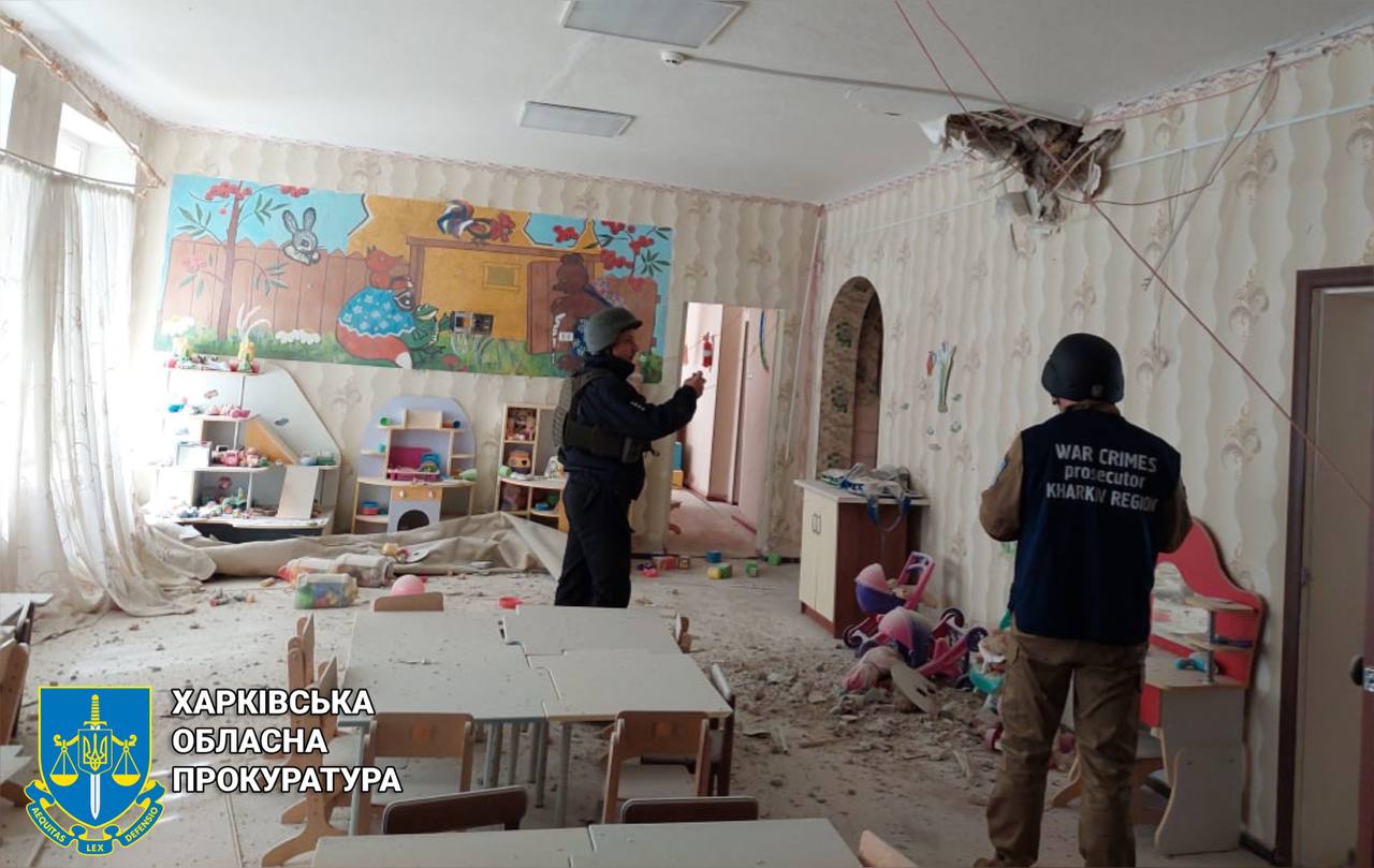 Армія РФ обстріляла дитячий садок у Харківській області: фото наслідків
