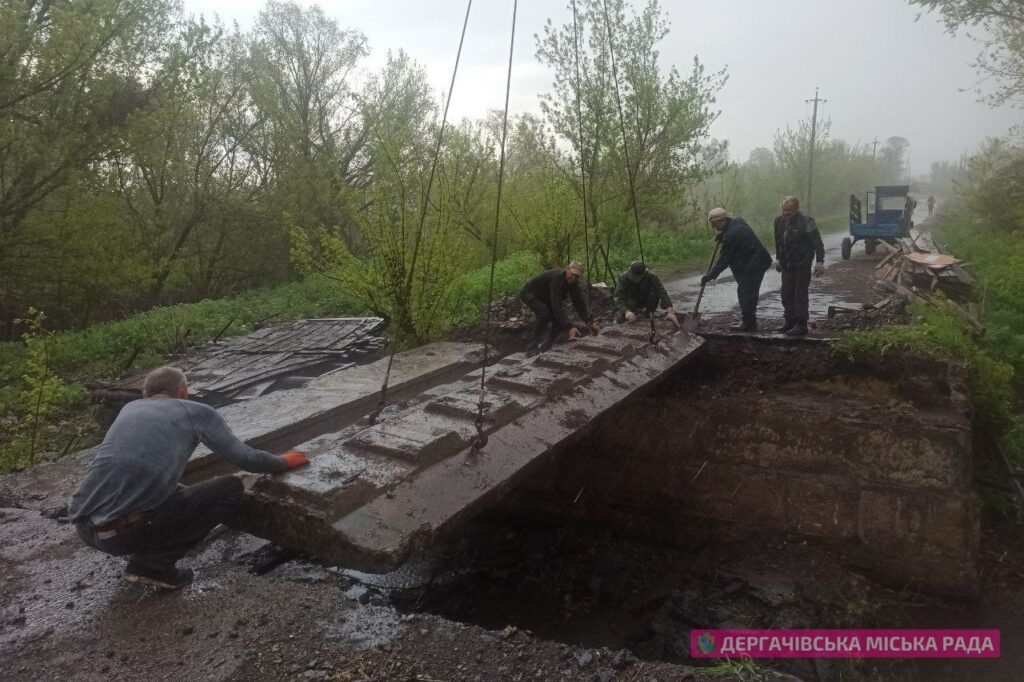 На Харківщині планують відновити ще сім мостів