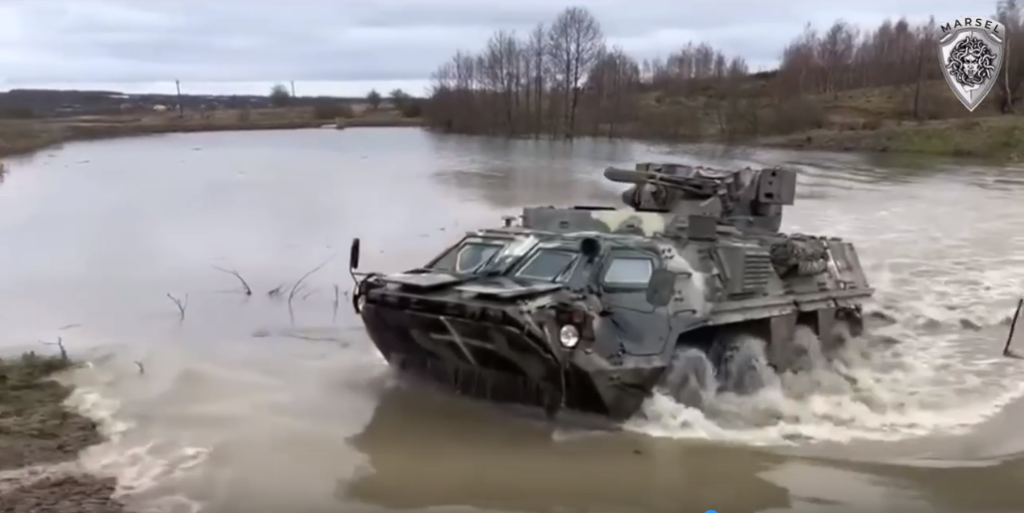 Харківський БТР форсує річку: Мельник показав відео з фронту