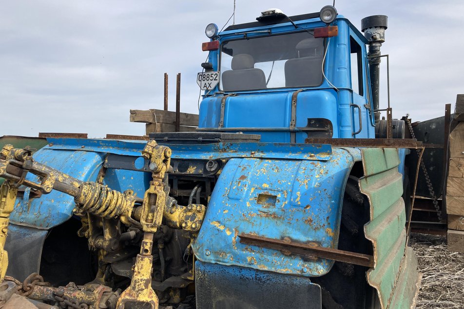 Трактор на автопілоті: на Харківщині вигадали, як засіяти заміновані поля