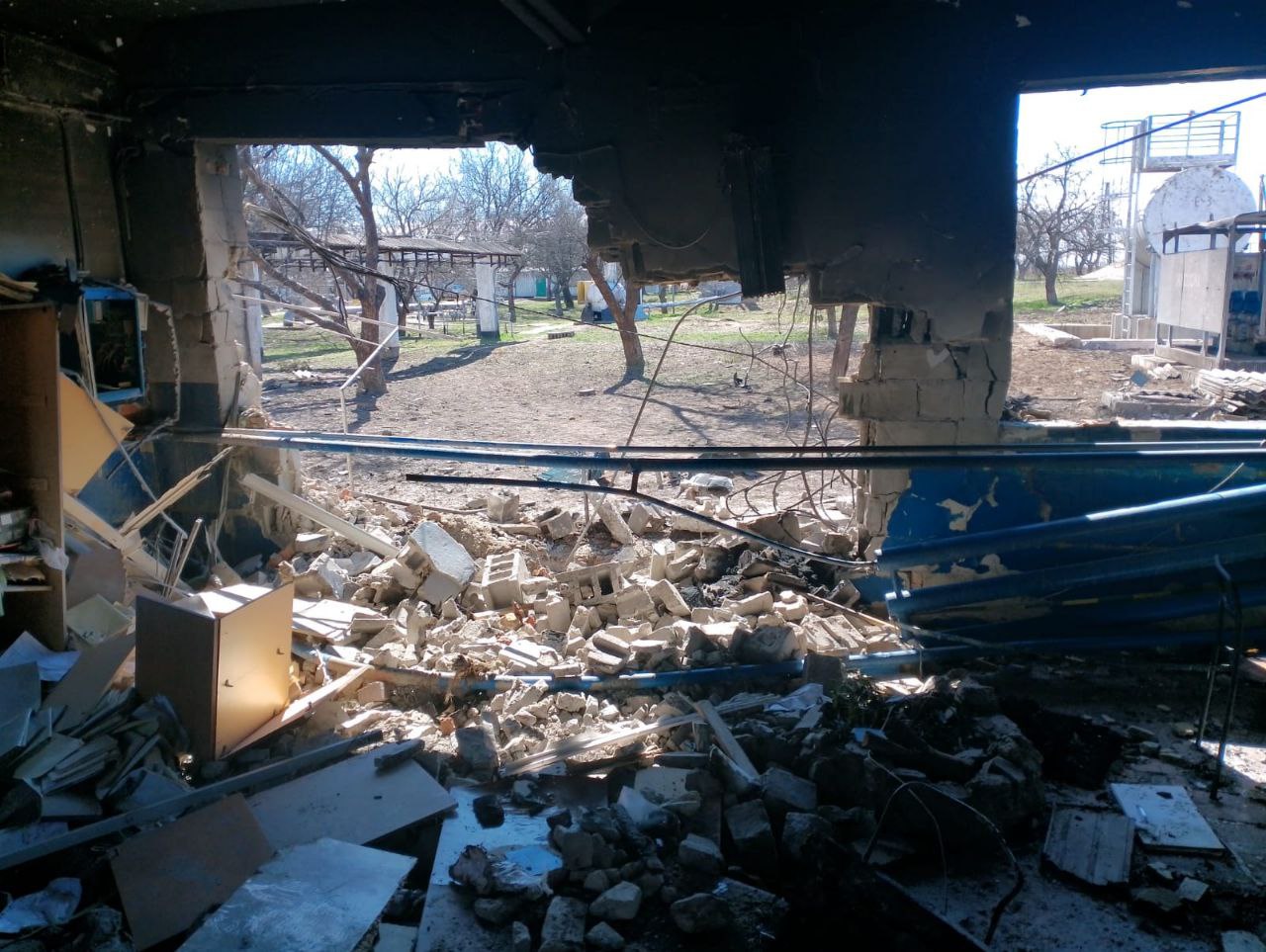 Обстрелы Харьковщины за сутки: пострадавших нет, есть разрушения (фото)