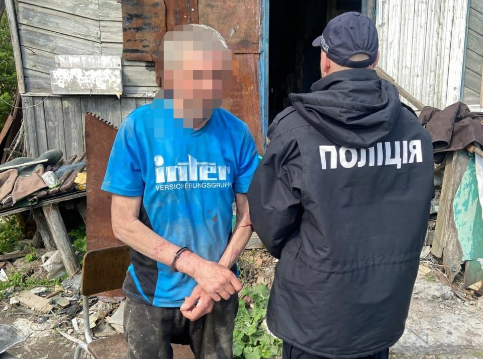 Вбив одвічного опонента каменем: на Харківщині затримали підозрюваного