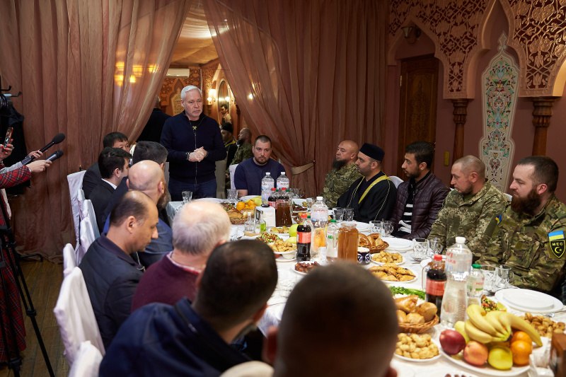 Терехов повечеряв із мусульманами Харкова під час священного посту Рамадан