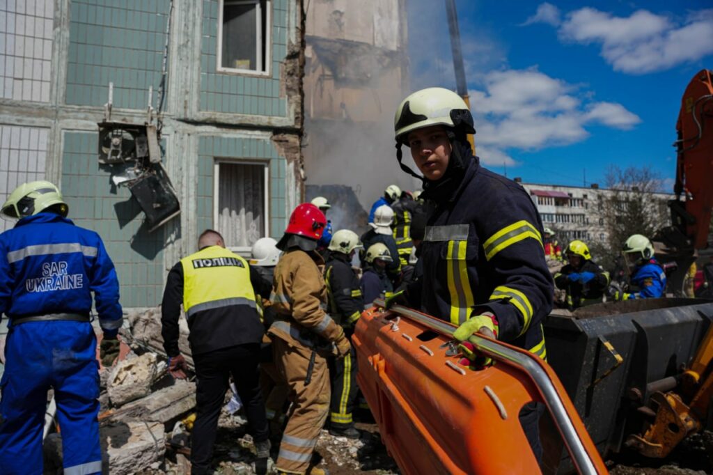 Трагедія в Умані: 17 загиблих, з них троє дітей, працює ДНК-лабораторія