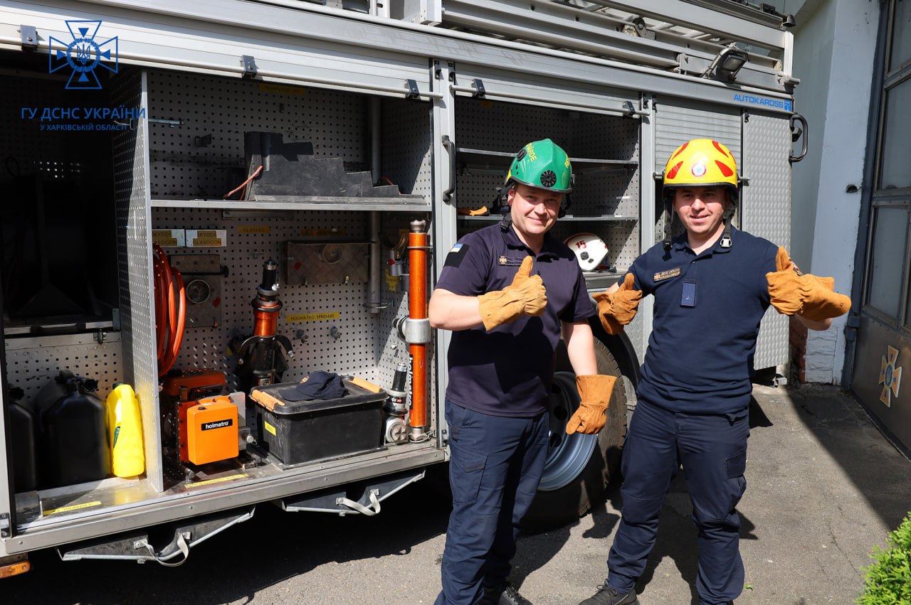 Спасатели Харьковщины получили пожарные машины от коллег из Швеции (фото)