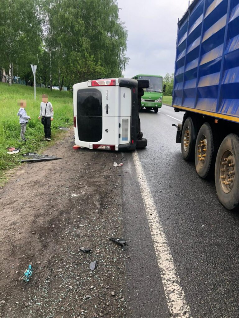 ДТП в Харківській області: п’ять постраждалих, серед них – троє дітей (фото)