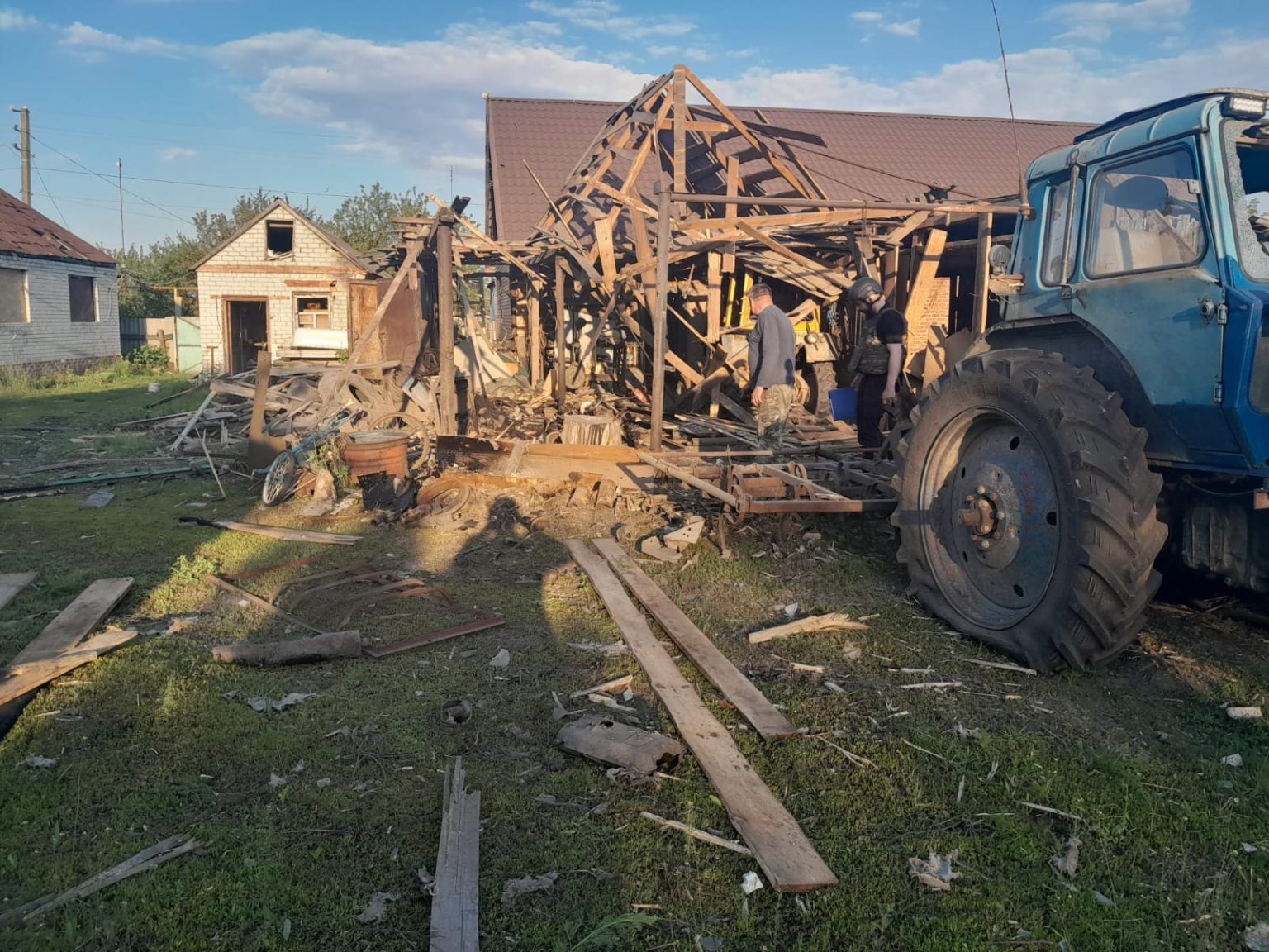 Армія РФ вдарила по Харківщині з РСЗВ “Смерч” – поліція (фото)