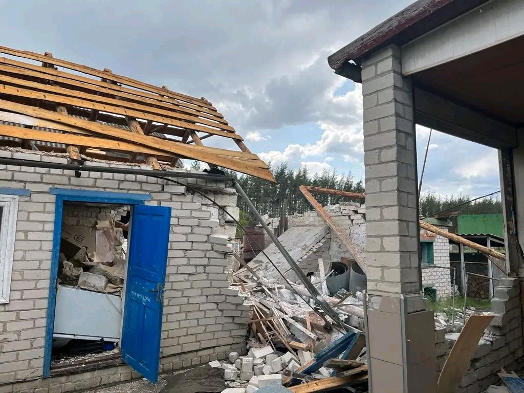 Наслідки обстрілу села Подоли на Харківщині 14 травня 2023