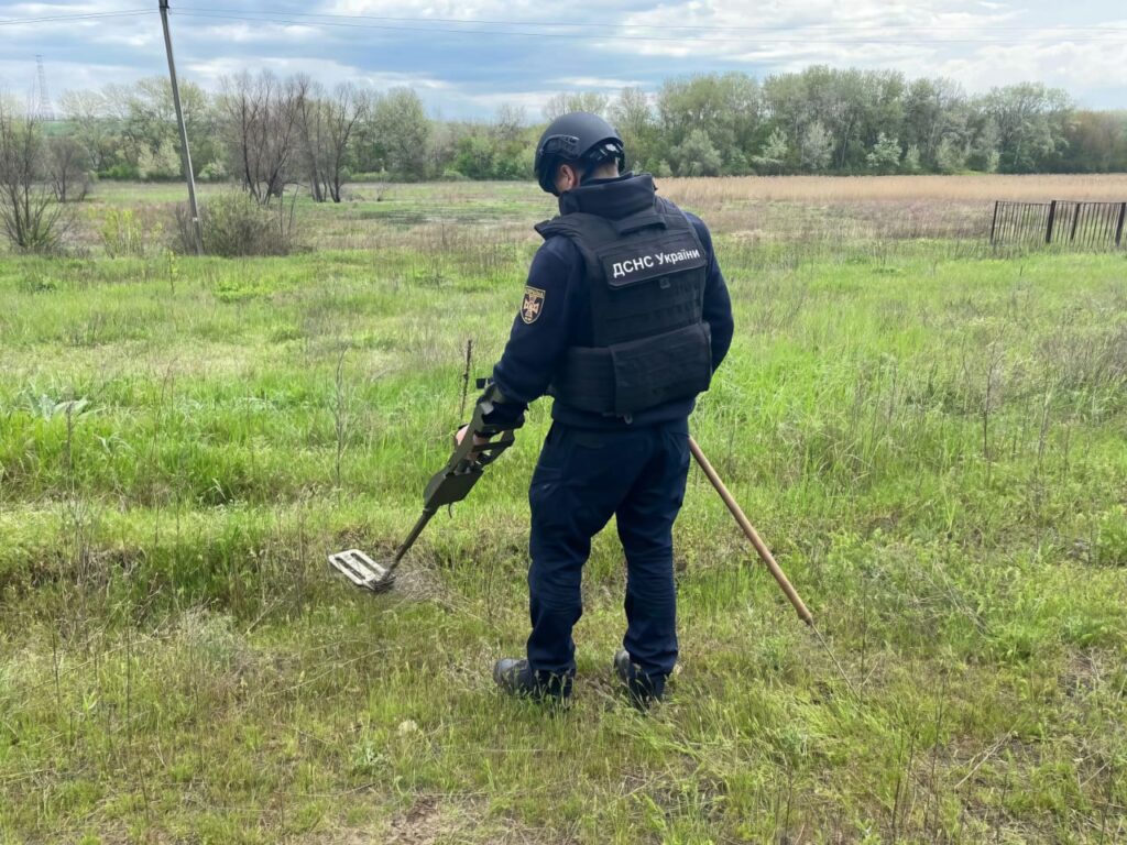 Жителів громади на Харківщині попереджають про вибухи з 11:00